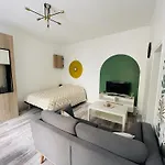 Apartment Gare Proche Centre *
